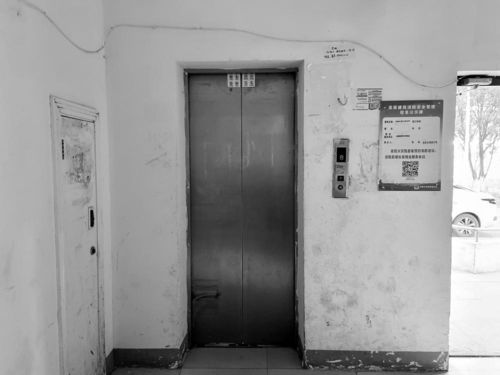 17年電梯頻出故障，業(yè)主驚魂的“任性下墜”